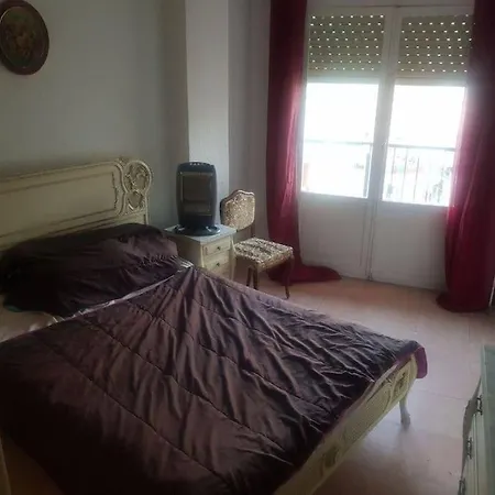 Apartment Private Bedroom With Balcony Near Centre Alicante