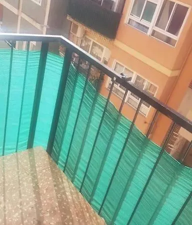 Apartment Private Bedroom With Balcony Near Centre *
