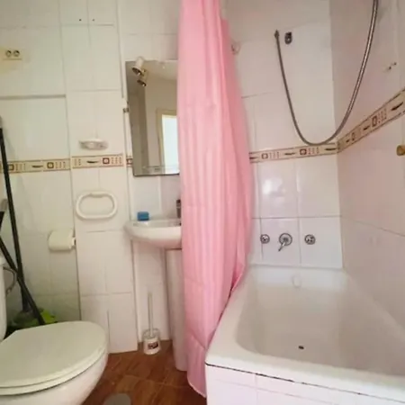 Apartamento Private Bedroom With Balcony Near Centre *